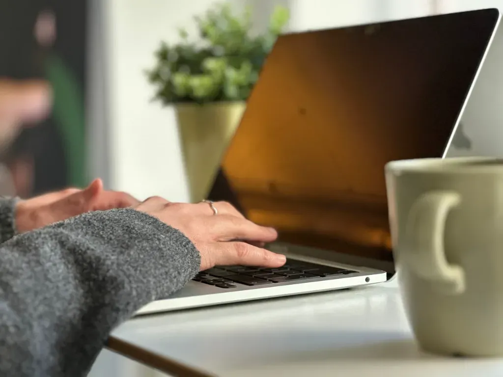 Jak freelancer może legalnie pracować